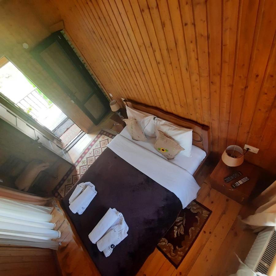 Bana Hotel Kazbegi Bagian luar foto