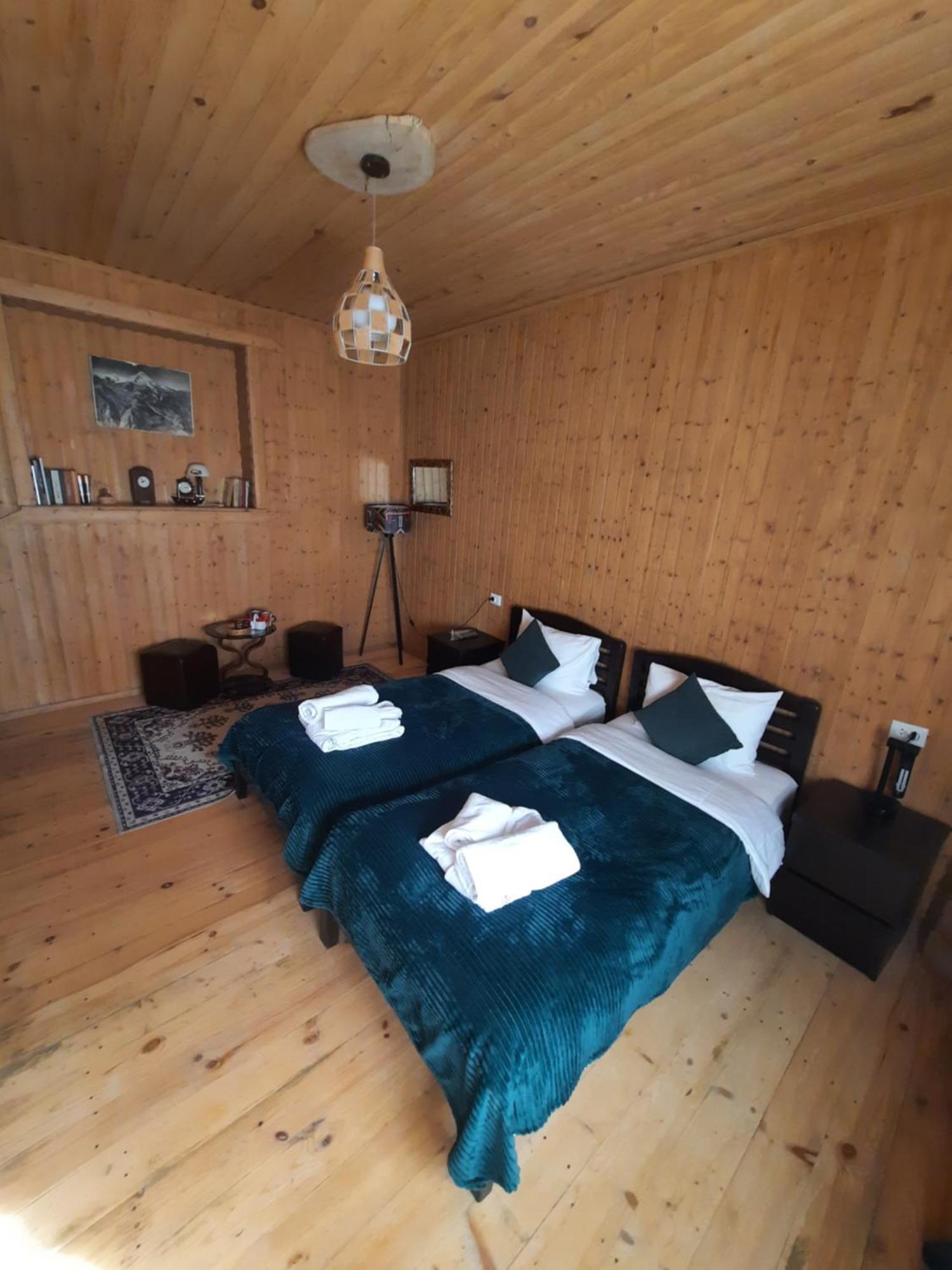 Bana Hotel Kazbegi Bagian luar foto