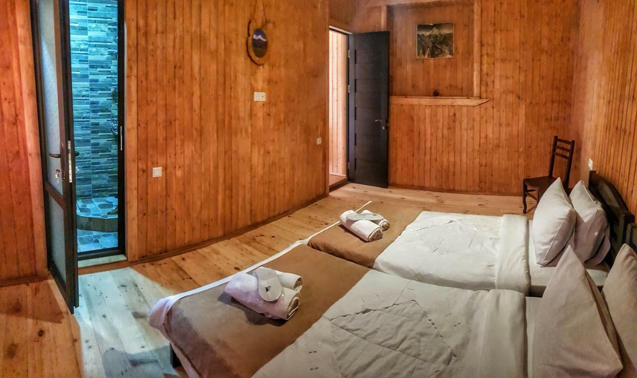 Bana Hotel Kazbegi Bagian luar foto