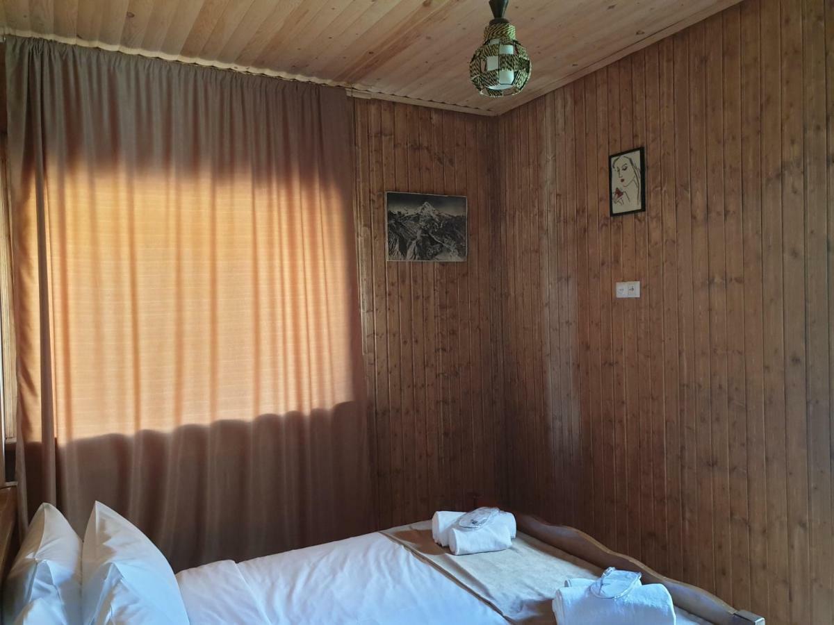 Bana Hotel Kazbegi Bagian luar foto