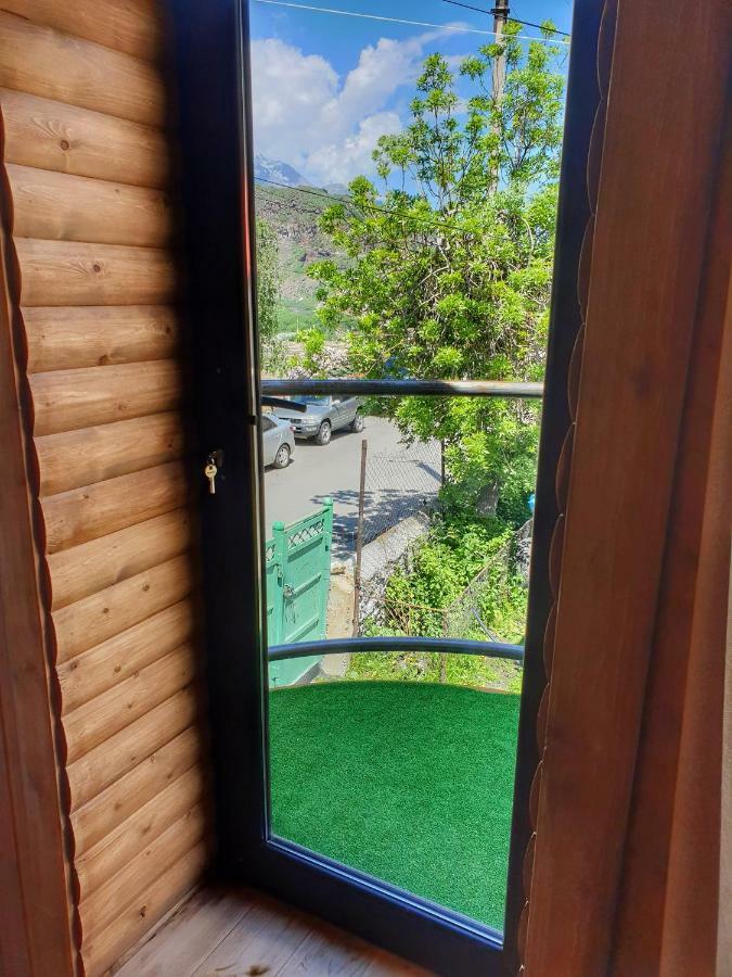 Bana Hotel Kazbegi Bagian luar foto